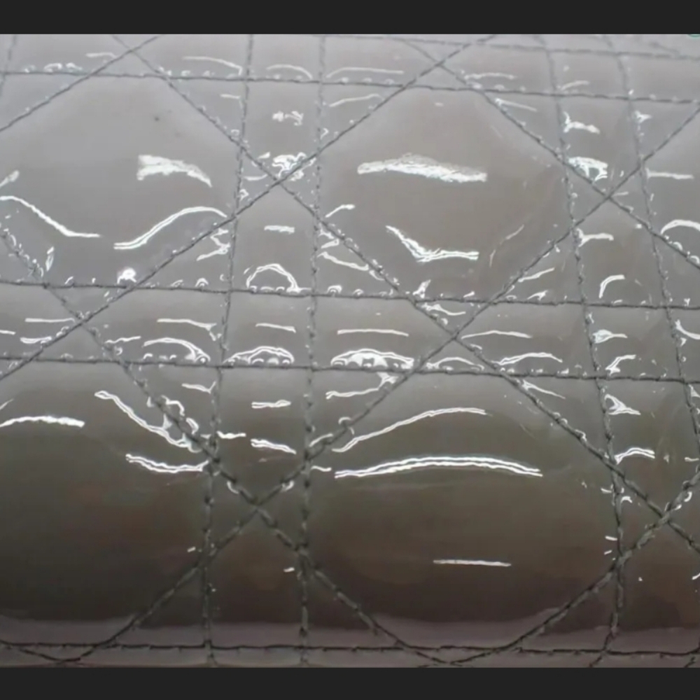 Lady Dior Cannage Quilted Zip Around Wallet, Patent Leather, COA - Picture 4 of 7